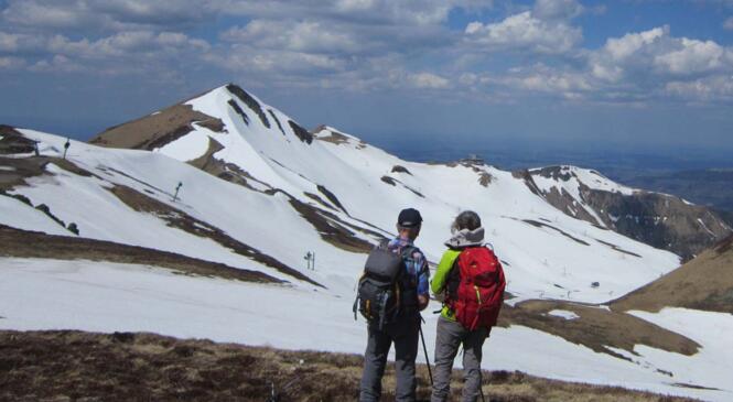 Ski de randonnée nordique dans le Sancy ce 21 avril : un hoax ? image article
