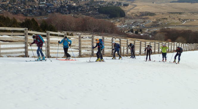 Sancy, entraînement ski de rando alpine avant le Grand Parcours d'Arêches. image article