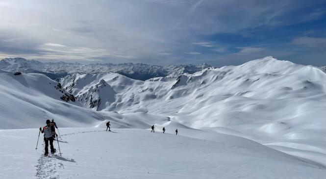 Le Beaufortain à raquette sous le soleil image article