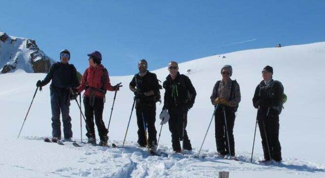 Hélène et les garçons à la neige - 7ème saison image article